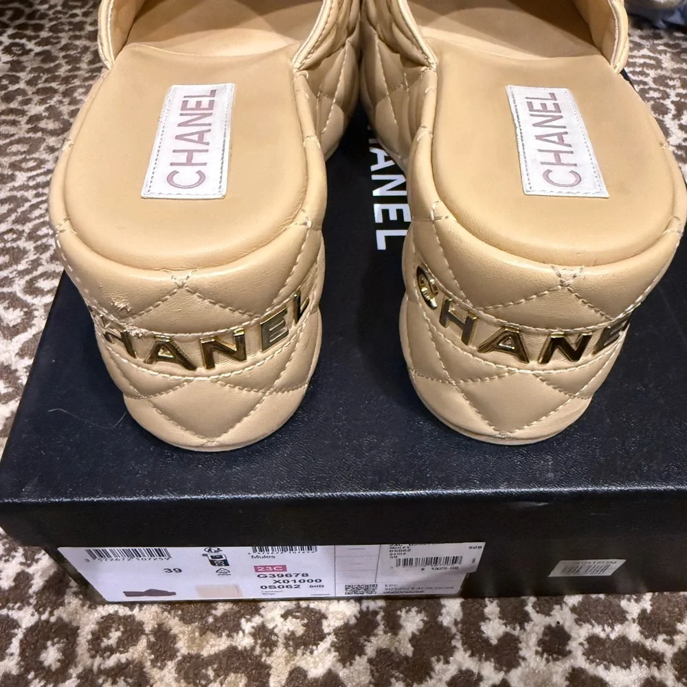 Chanel Tan Quilted Women's Sandals size 9 - Picture 6 of 10